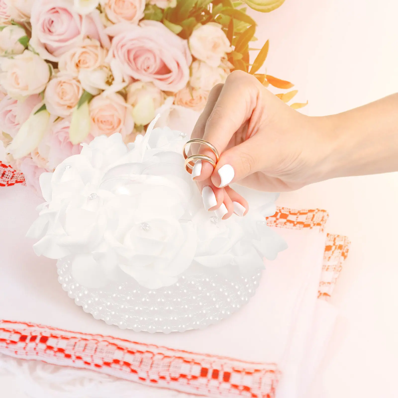 

Подушка для обручальных колец в форме торта, мягкая на ощупь, декоративная коробка для колец для помолвки, свадебной церемонии, свадебные принадлежности