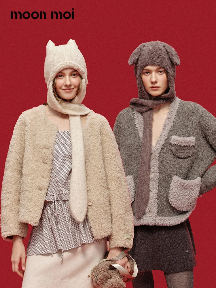 

Moonmoi Heart Flirtation past Dual Color Cute Ear Wool Blend Soft Warm Scarf Integrated Knitted Hat Thermal Neck Warmer