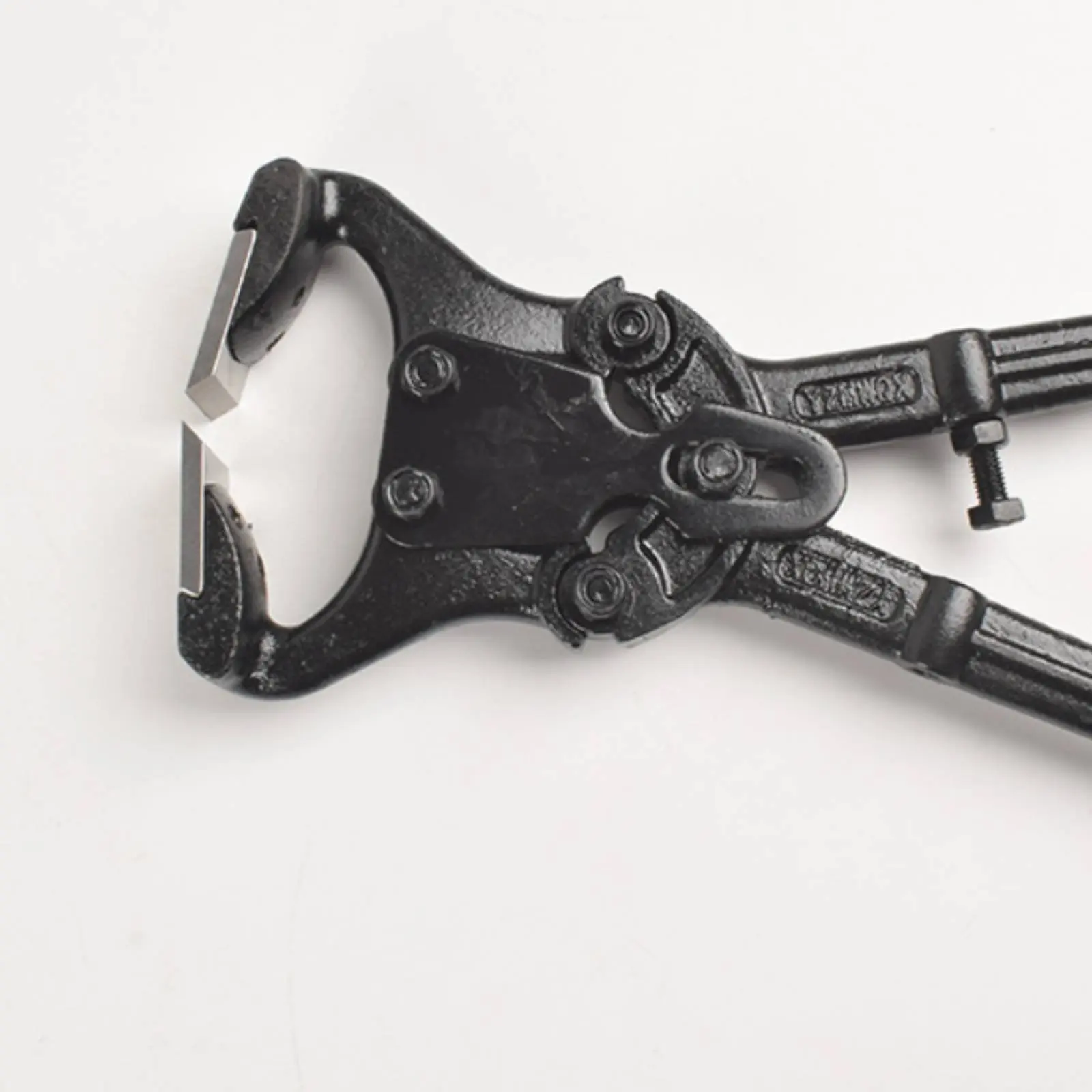 Livestock Hoof Clippers Heavy-Duty Cow Hoof Trimmer Trimming Shears Easy to Use Farm Tool Rustproof