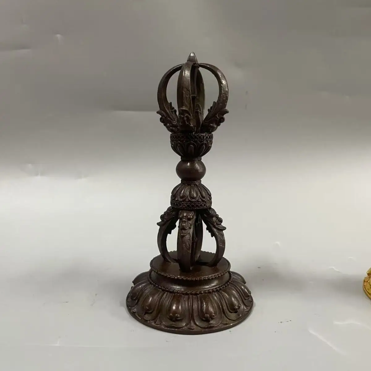 Retro gilt alloy demon-subduing vajra pestle puba horse head five strands Tibetan Nepalese ornament offering base