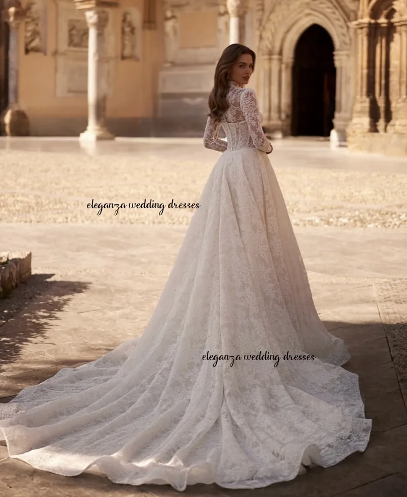 Customized Luxury Wedding dress, high-neck long-sleeved lace A-line dress, Women's wedding dress. amanda novias 2025
