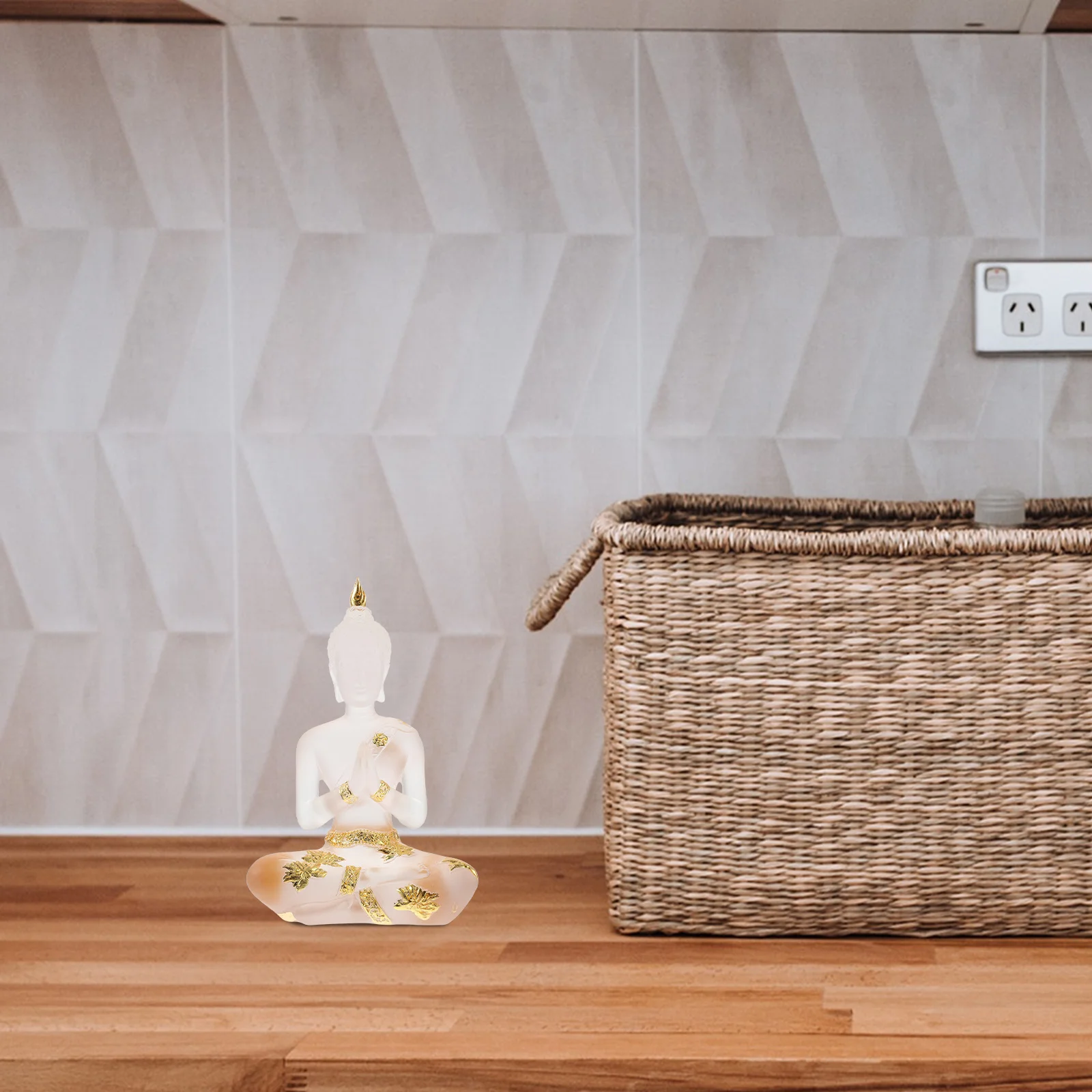 

Exquisite Thailand Seated Buddha Statue Resin Craft Decor Retro Design Home Office Desktop Adornment Resin Buddha Sculpture