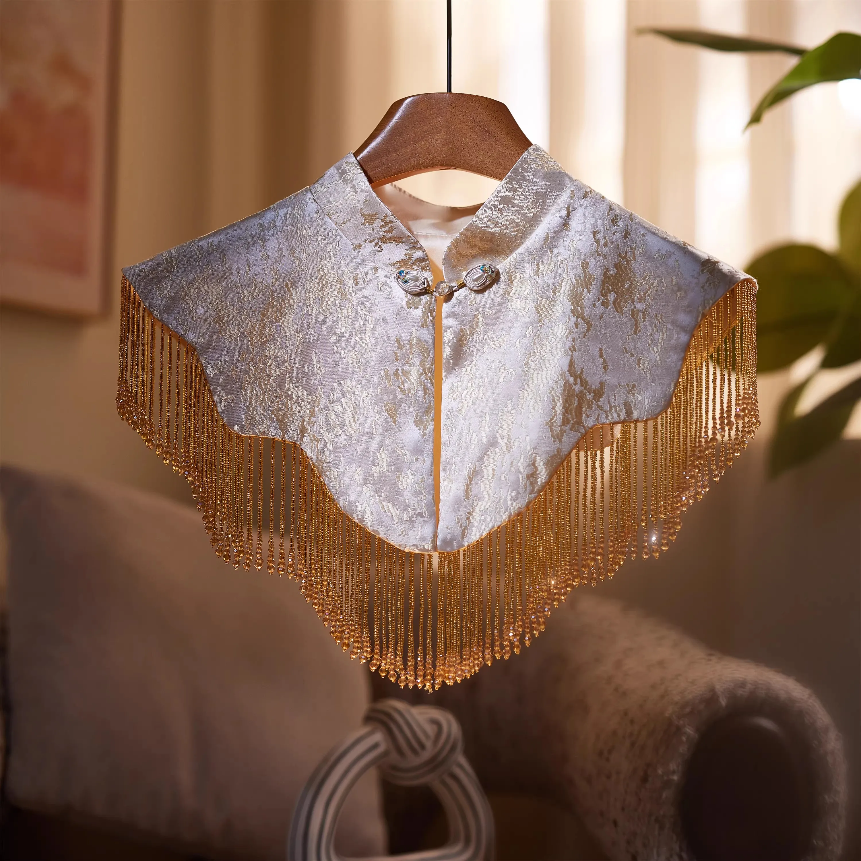 

Women's Vintage Stand Collar Gold Tassel Pashmina Female Spring Autumn Shawl Cloak Collar R2348