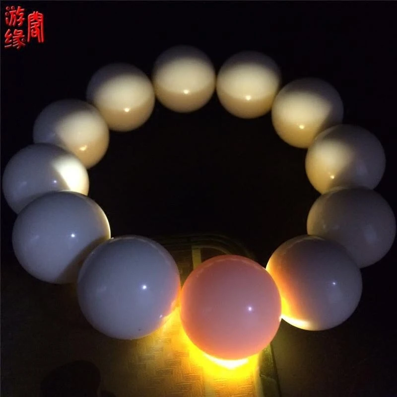 Vintage 2.0 's with Ancient Buddhist and Bodhi Beads, Ivory Fruit Bracelet 2.0 for Men - view 3