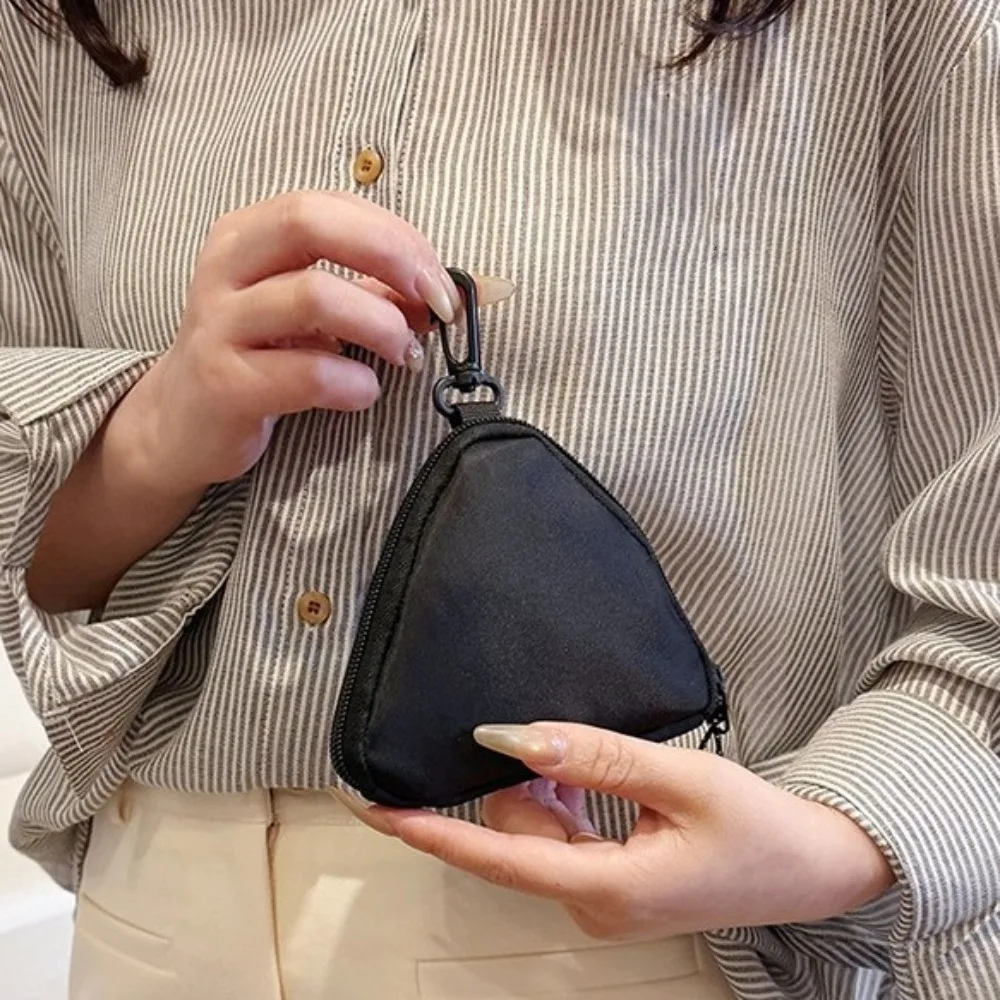 

Mini Black Triangle Coin Pouch Multi-functional Zipper Small Item Bag with Key Ring Hand-Washable Cash Wallet Women