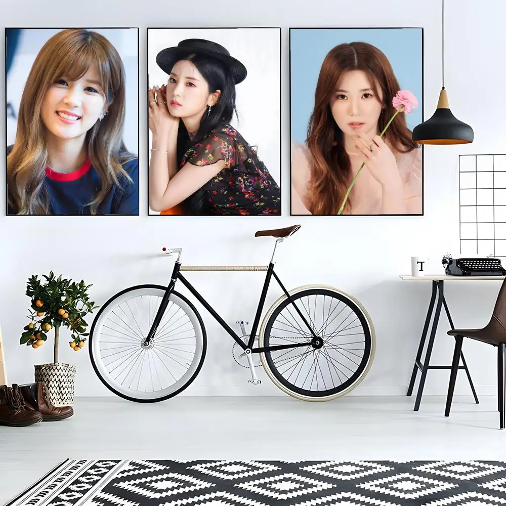 girl group leader sticker Park Cho Rong Poster retro art restaurant bar decoration
