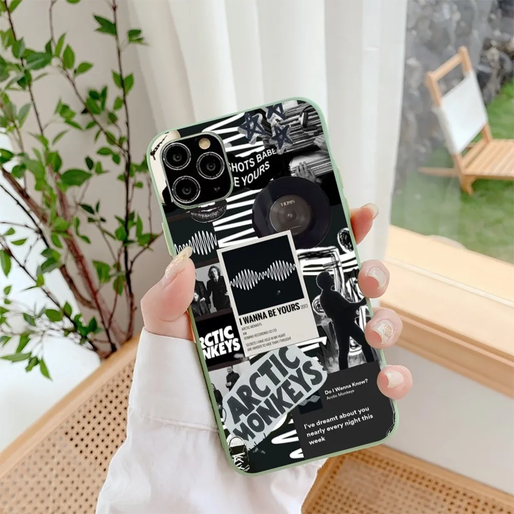 Arctic Music Monkeys Phone Case For IPhone 14 11 12 13 Mini Pro Xs Max 8 7 6 6S Plus X XR Solid Candy Color Case