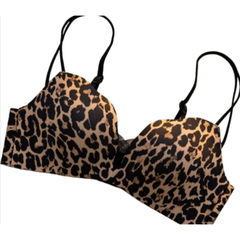 Yuqi Sexy Leopard P…