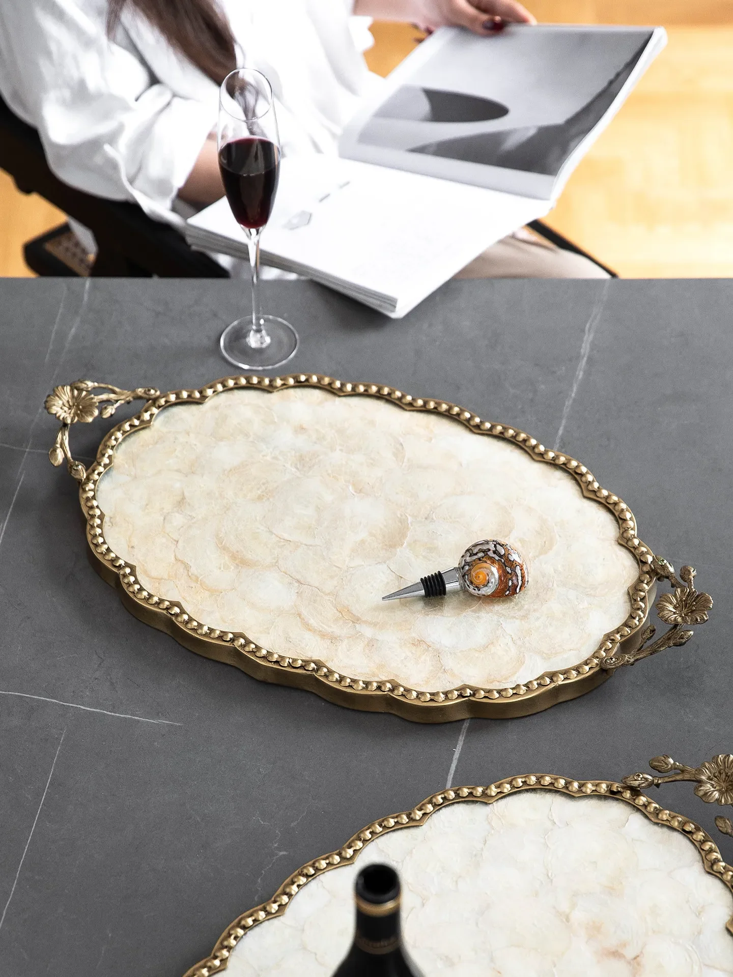 Creative Large Shell Storage Tray Living Room Dining Table Large Fruit Plate Modern Art Flower Metal Shell Tray Home Decoration