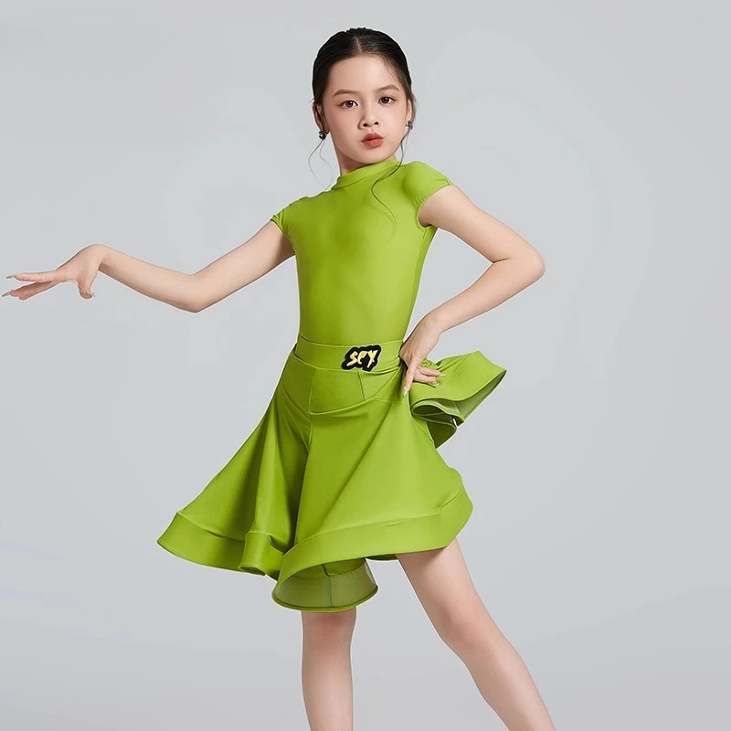 Nuevos estilos populares de uniformes de competición profesionales para niños, uniformes de actuación en escenario para niñas, disfraz de actuación