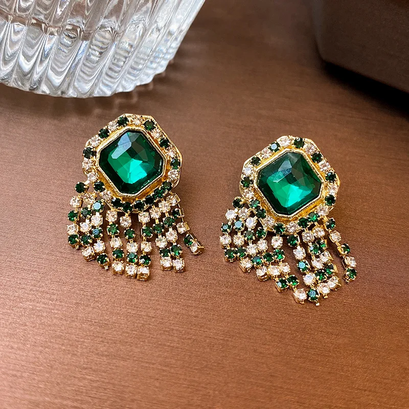 Vintage Geometric Delicate Rhinestone Stud Earrings for Women Emerald Crystal Tassel Earrings Luxury Designer Wedding Jewelry N1