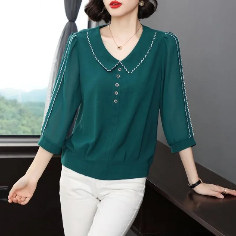 Autumn New Women\'s Solid Color V-Neck Shirts Simplicity Commute Patchwork Striped 3/4 Sleeves Loose Fashion Button Blouses