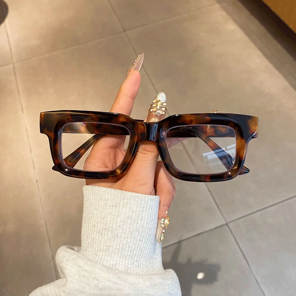Fashionable Leopard-Print Thick-Framed Reading Glasses, Available in Multiple Colors, Anti-Fatigue Eye Protection Reading Glasses for Middle-Aged and Elderly People