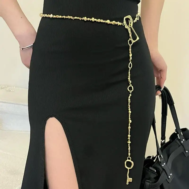 Exaggerated Irregular Beaded Chain With Alloy Key Lock Necklace For Women Jewelry Fashion Show Model Waist Accessory