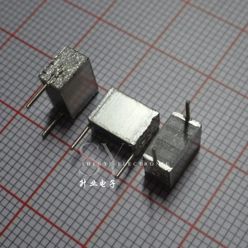 

20pcs/lot EPCOS 0.001uf/1000v 1.0nf 1n0 1nf 1000pf 102 Brand New 7.5mm Layered Film Capacitor B32660A8102J