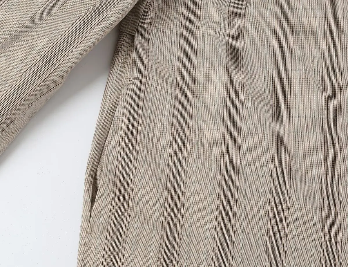 TFMLN Damen Langer Trenchcoat mit Langen Ärmeln, Seitentaschen, Maxi-Windbreaker, Revers, Einreihiger Knopfleiste, Modischer Herbst-Trenchcoat – Detail 6