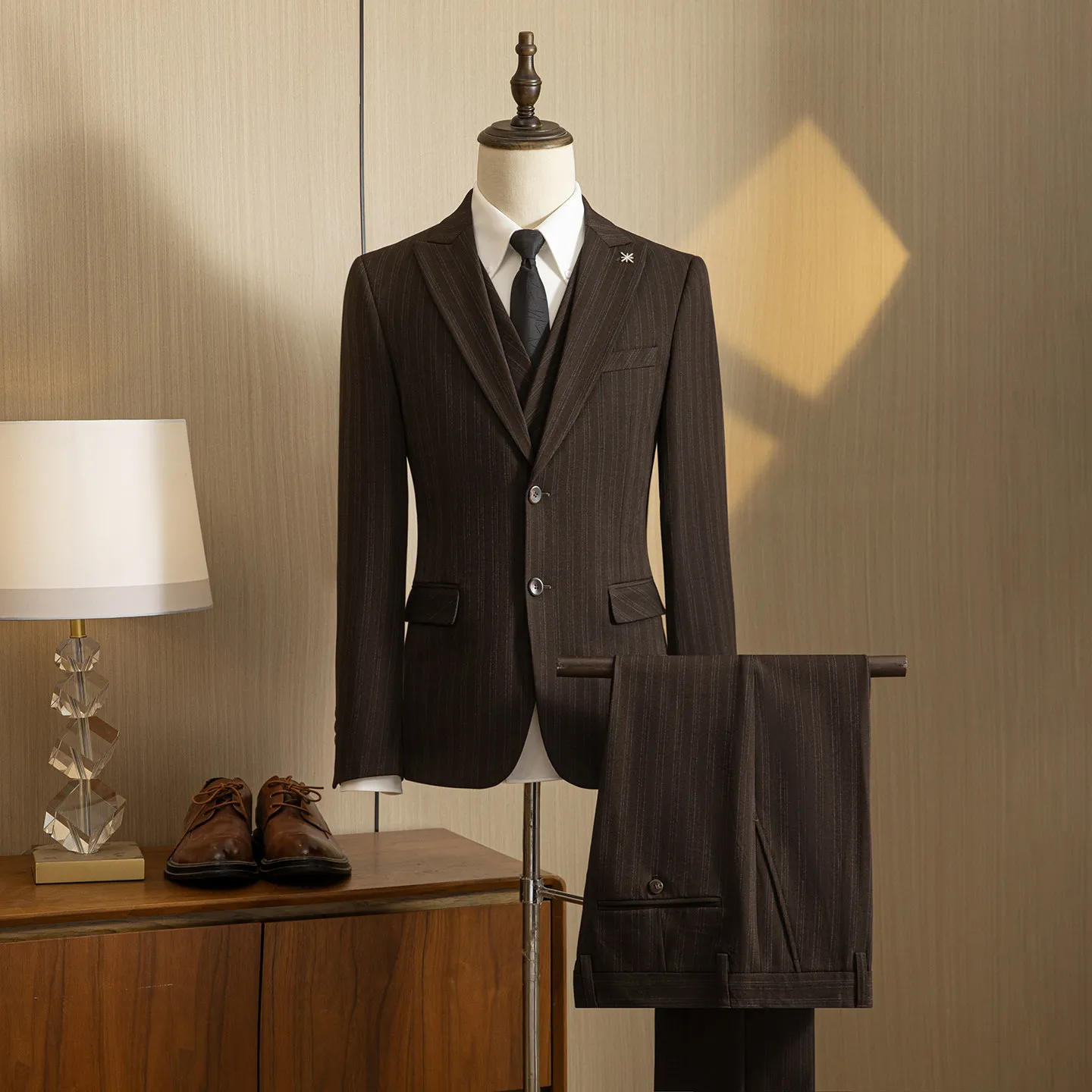 Quality New Men's Casual Three-Piece Suit Set Stripe Pattern Fashionable And Handsome Groomsmen Wedding Suit