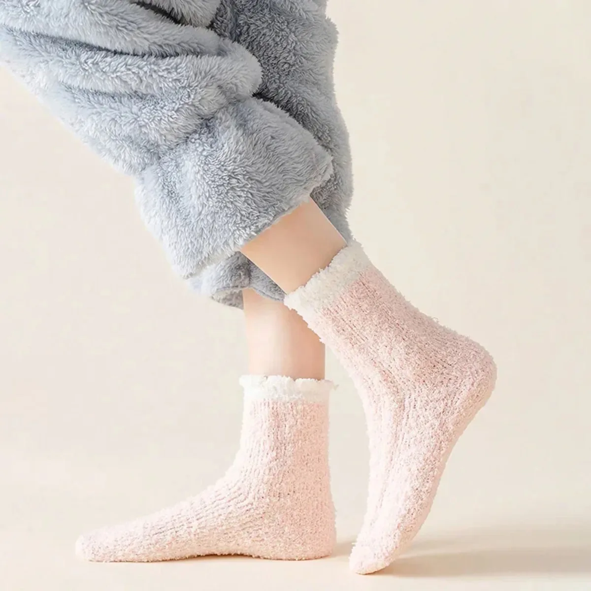 Fuzzy Thick Thermal Fluffy 4 Pairs Women's Winter Warm Socks Cute Home Slipper Socks Uses For Fashion Sleeping Socks Daily Wear view 4