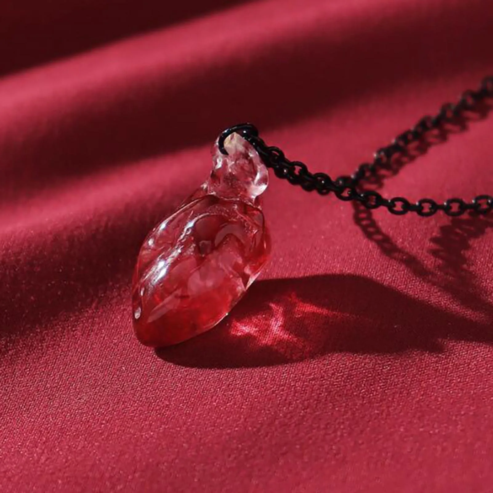 قلادة على شكل قلب من الراتنج ، أقراط فستان هالويون ، الدعائم لثوب المأدبة ، ديكور آذان السفر #2