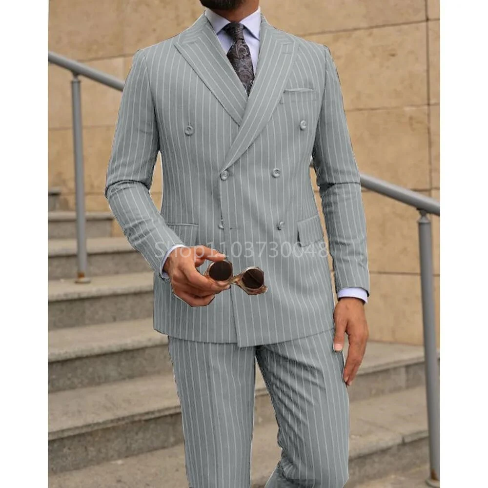 

2 Piece Gray Striped Men Suits Slim Fit Peak Lapel Double Breasted Blazer Wedding Groom Tuxedos Business Suits(Jacket+Pants)