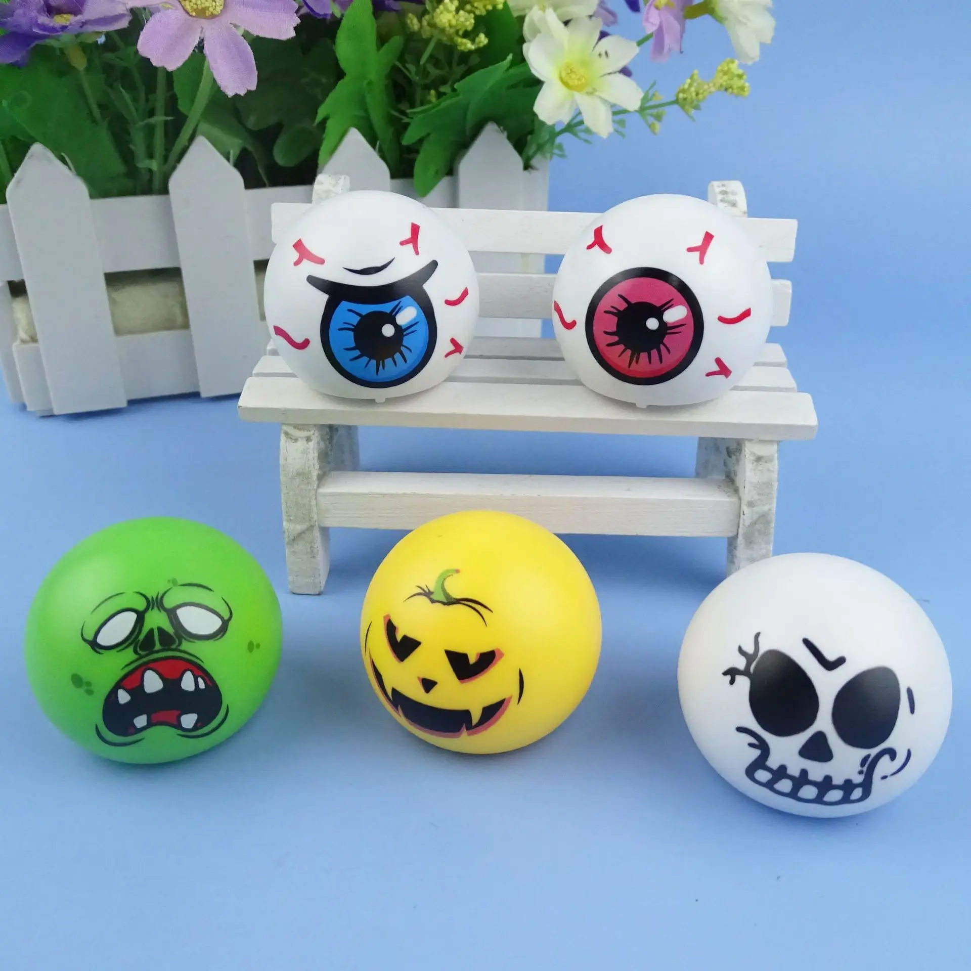 2Pcs Novelty Funny Halloween Pull Back Car Toy Mini Simulation Pumpkin Eyes Skull Car Halloween Prank Scary Toy Car Inertia Car