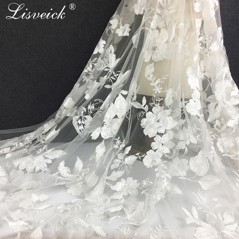 Nuovo tessuto di pizzo ricamato bianco da 1 metro tulle squisito fiore pesante di alta qualità abito da sposa tessuto velo Mterial