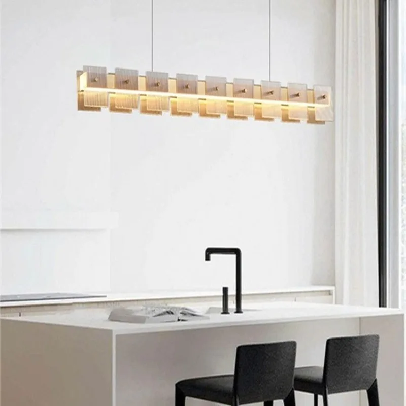 ثريا مطعم طويلة من النحاس بالكامل بتصميم إيطالي إسكندنافي فاخر الآن