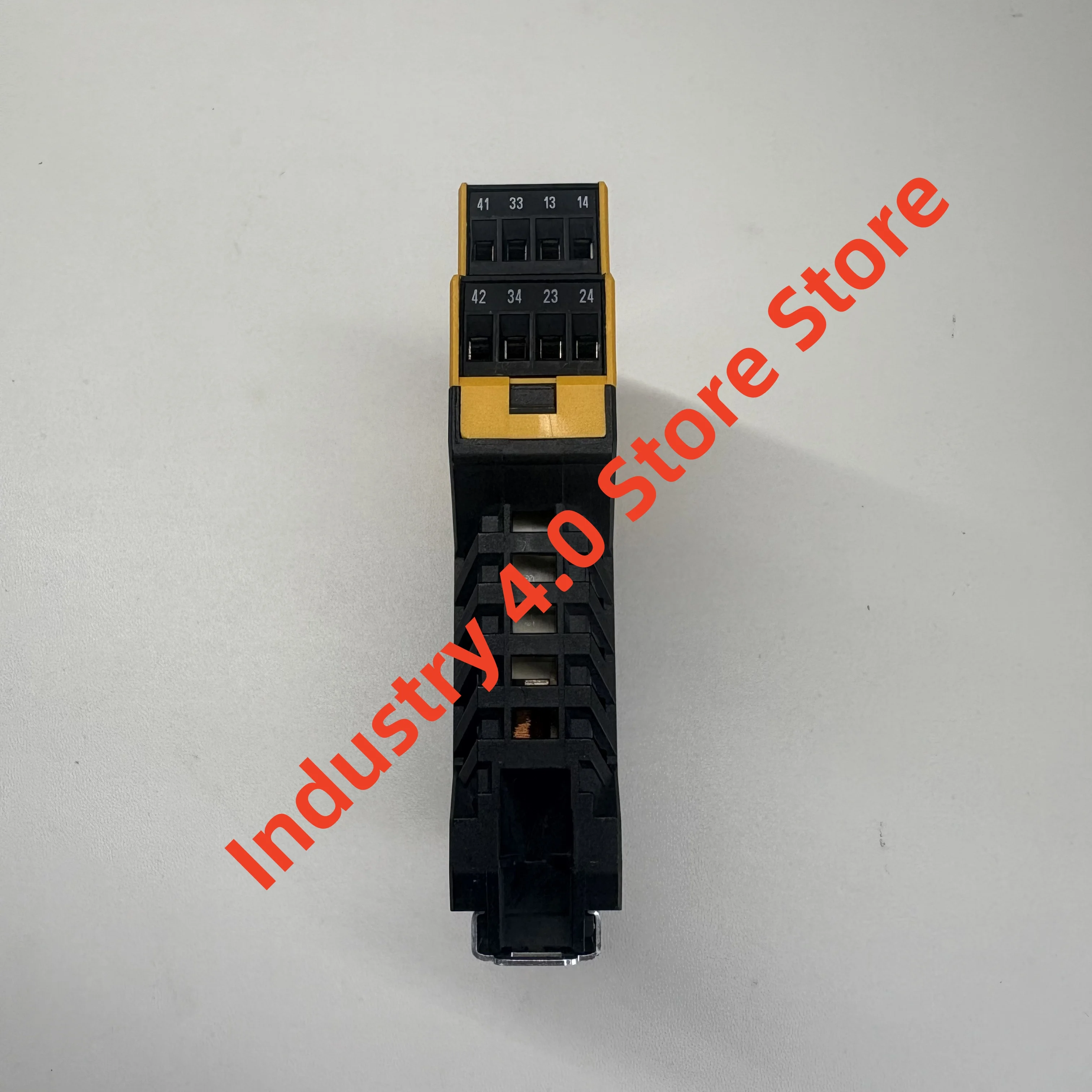 Relai Pengaman ESR5-NO-31-24VAC-DC baru