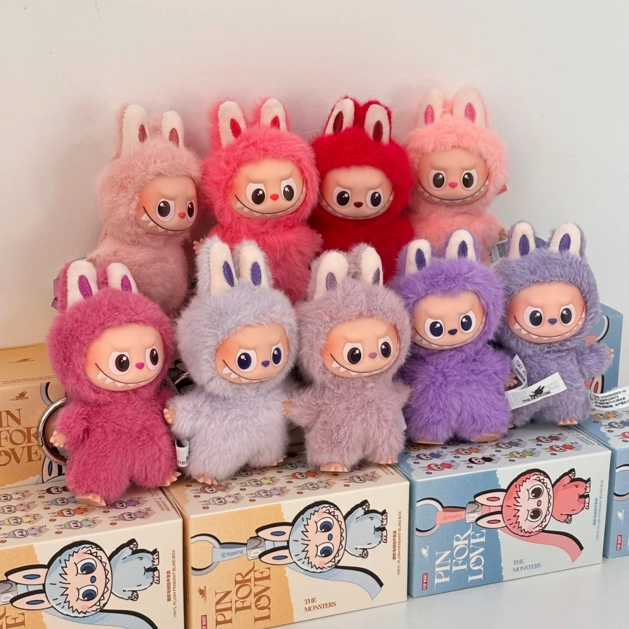 جديد حقيقي Popmart وحوش Labubu V4 دبوس لسلسلة الحب الفينيل أفخم صندوق أعمى حقيبة قلادة هدية المفاتيح صندوق غامض اللعب #5