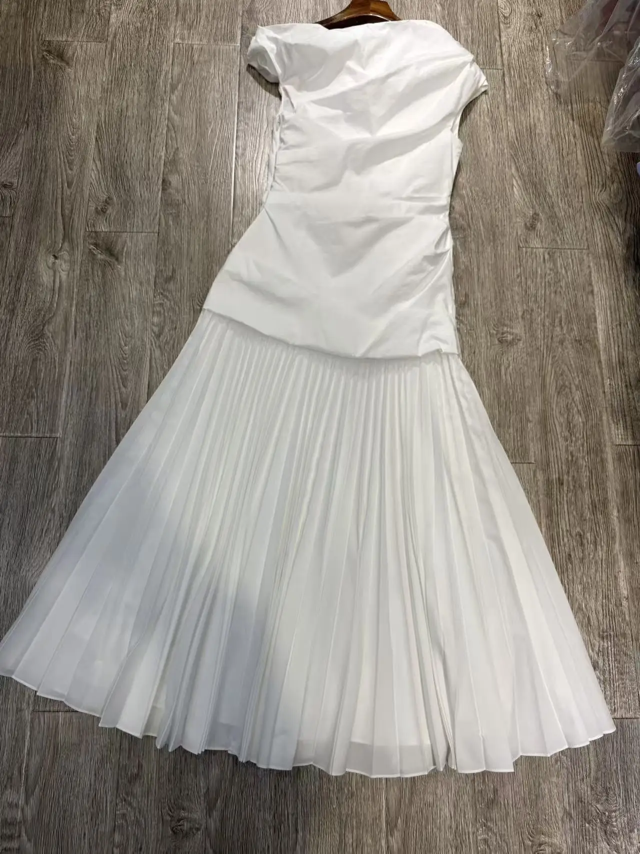 2026 Women's Slant Shoulder Midi Dress 2-Color High Waist Sleeveless Pleated Casual Female Cotton Blend Robe