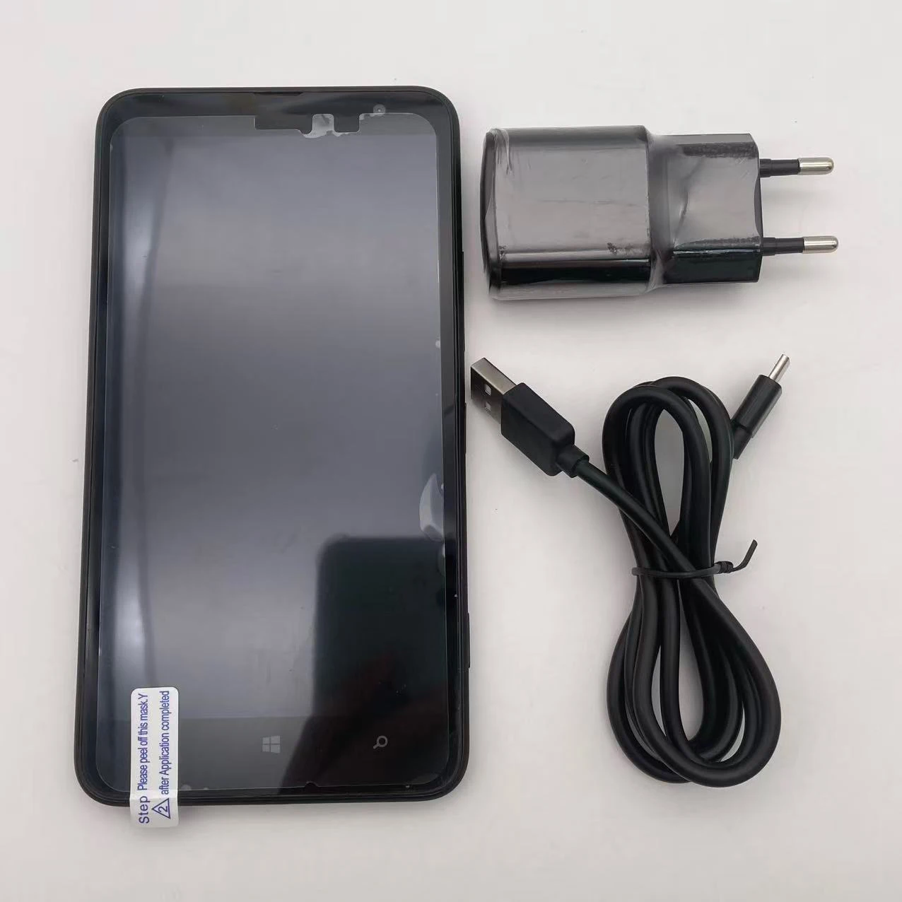 هاتف Lumia 1320 أصلي غير مقفول بشريحتين GSM 900/1800 مزود بتقنية البلوتوث WLAN مقاس 6.0 بوصة وذاكرة وصول عشوائي 8 جيجابايت وذاكرة وصول عشوائي واحد صنع في فنلندا