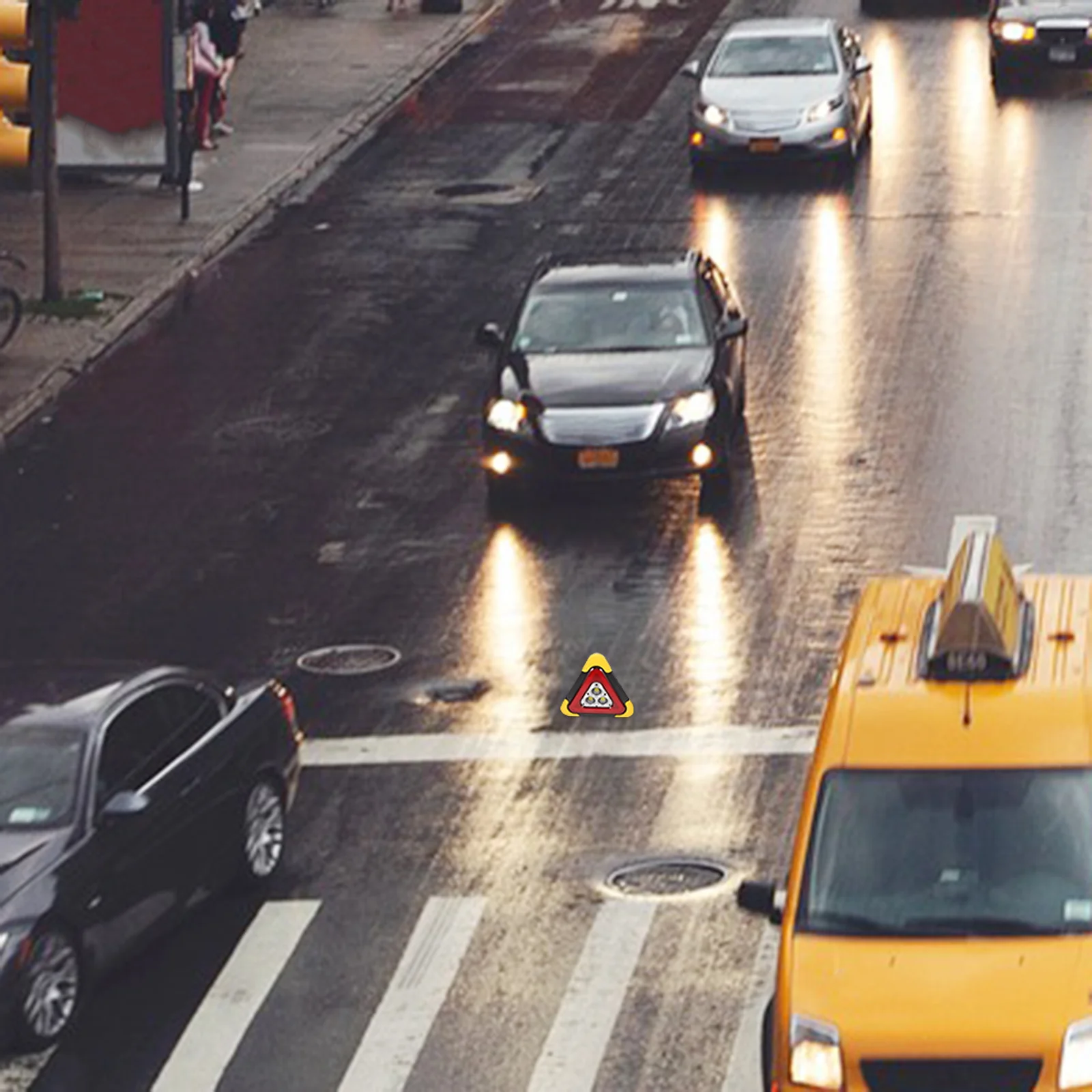 Car Triangle Warning Sign Solar-Powered Roadside Emergency Light Safety Triangle Three Bright Solar Lights Vehicle Breakdown