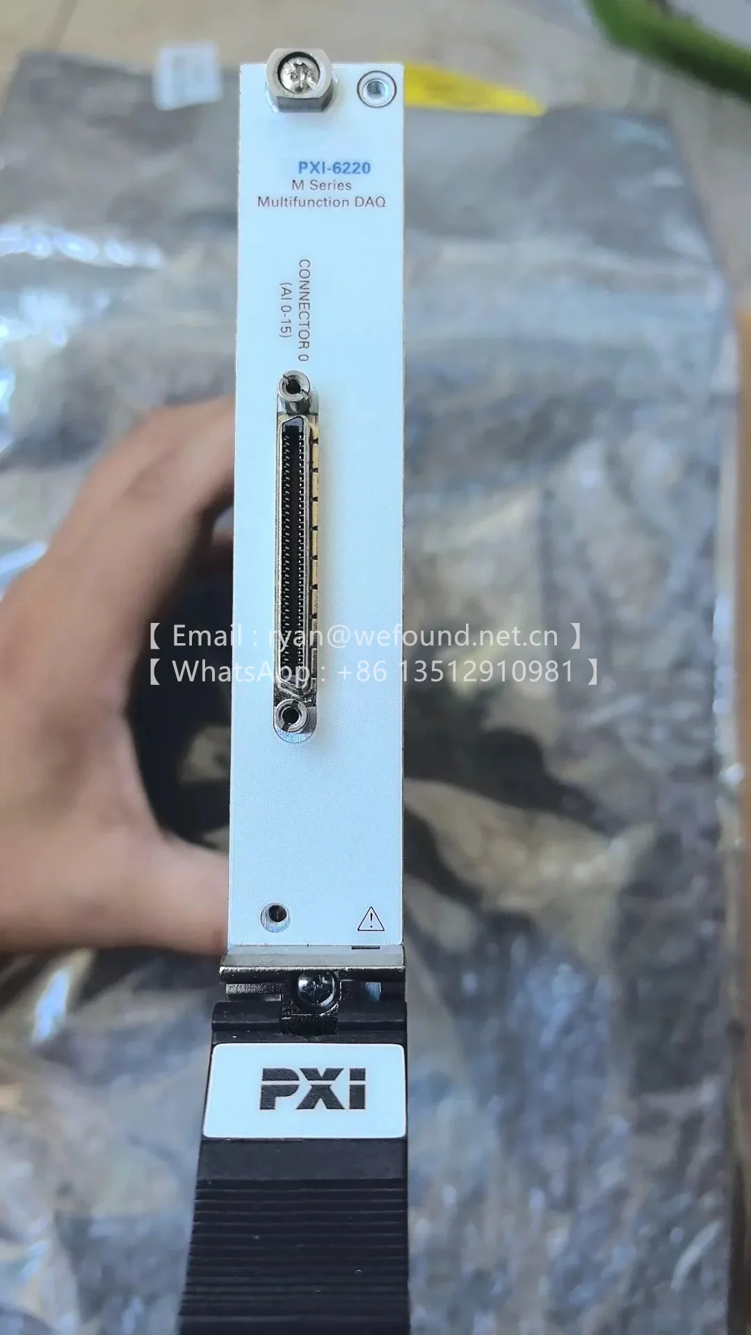 PXI-6220  16 AI (16-Bit, 250 kS/s), 24 DIO, PXI Multifunction I/O Module
