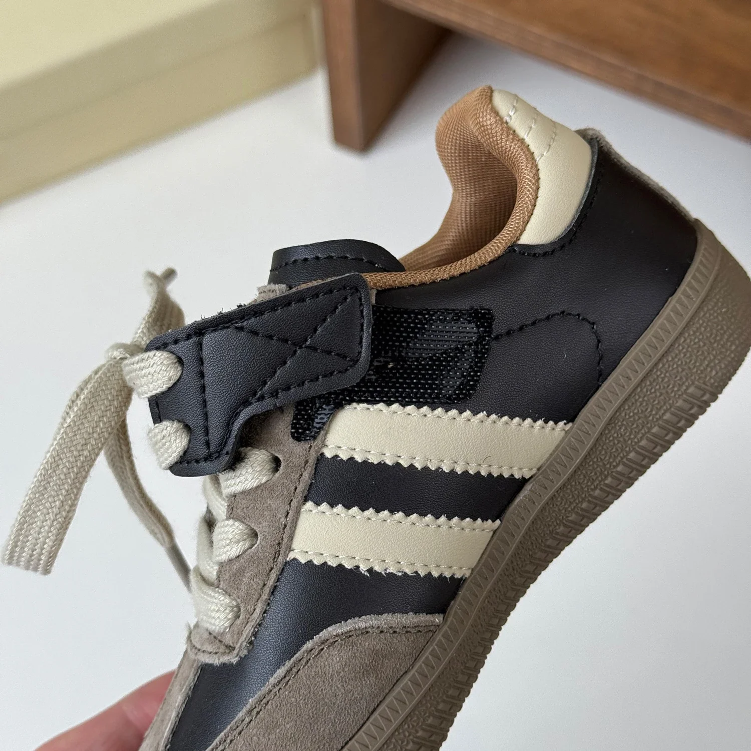 子供のレトロなレースアップフラットスケートボードスニーカー、軽量シューズ、快適なスポーツ、レトロなトレーニング、男の子、女の子、子供、幼児、春