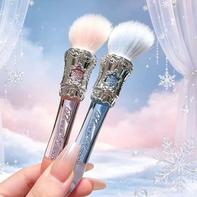 Flower Knows Snow Ballet Knight Unicorn Bunny Garden Sweetie Bear Collection Point Brush Blusher Cheek Brush Beauty Makeup Tool