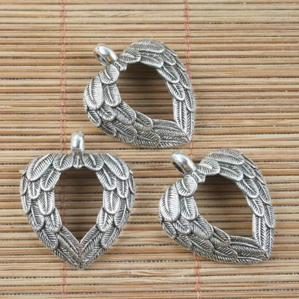 5PCS 31x27mm Hole: 2.9mm Hollow Feather Heart-Shaped Frame Pendant for Necklace and Bracelet Making as a Gift for Couples H5046