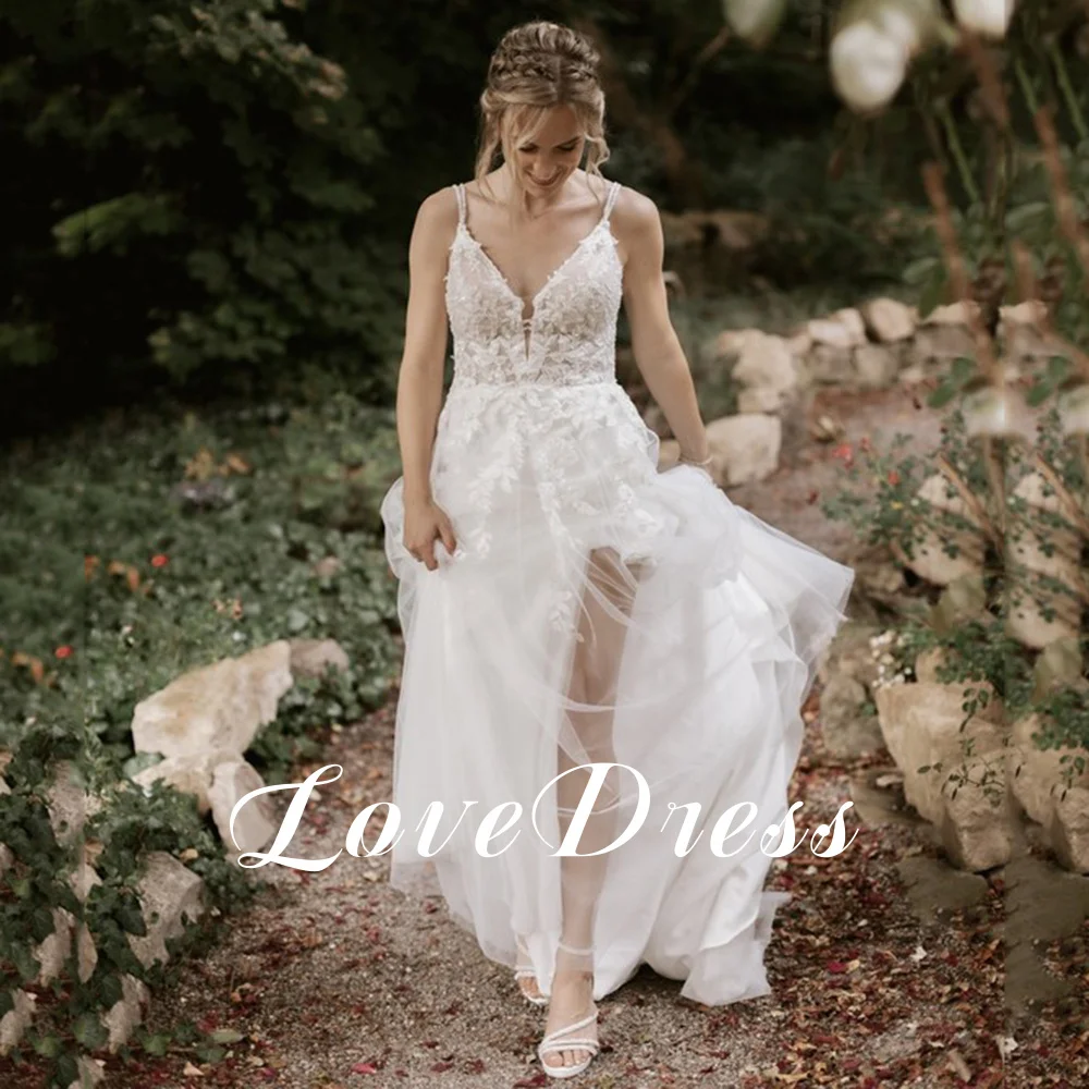 Lovedress boêmio com decote em v vestido de casamento sem mangas rendas apliques praia dividir vestido de noiva sem costas tule botão personalizado