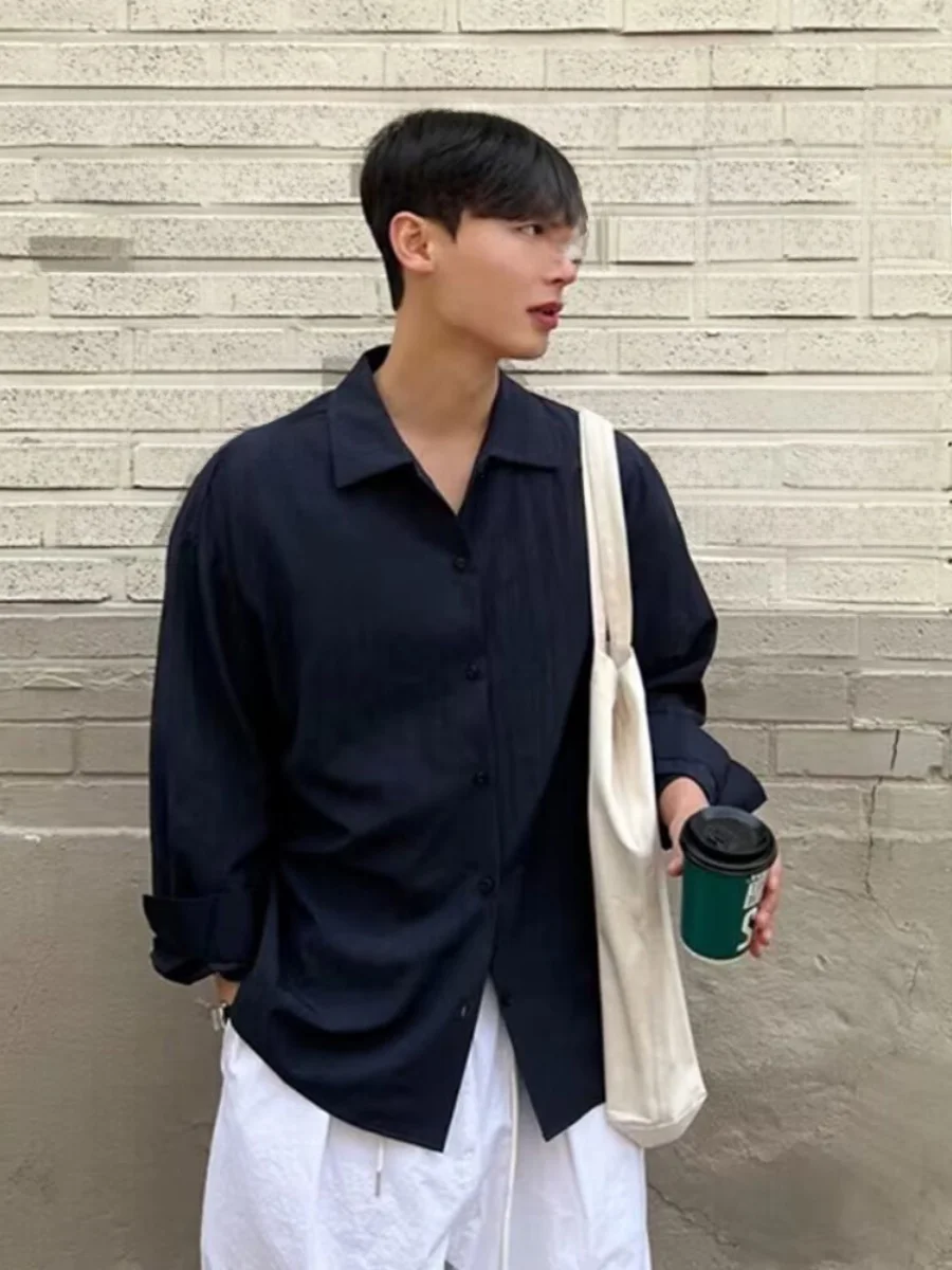 

Прочная мужская рубашка с V-образным вырезом и длинными рукавами, молодежный тренд лета 2023, свободный крой, тонкий шифоновый базовый слой