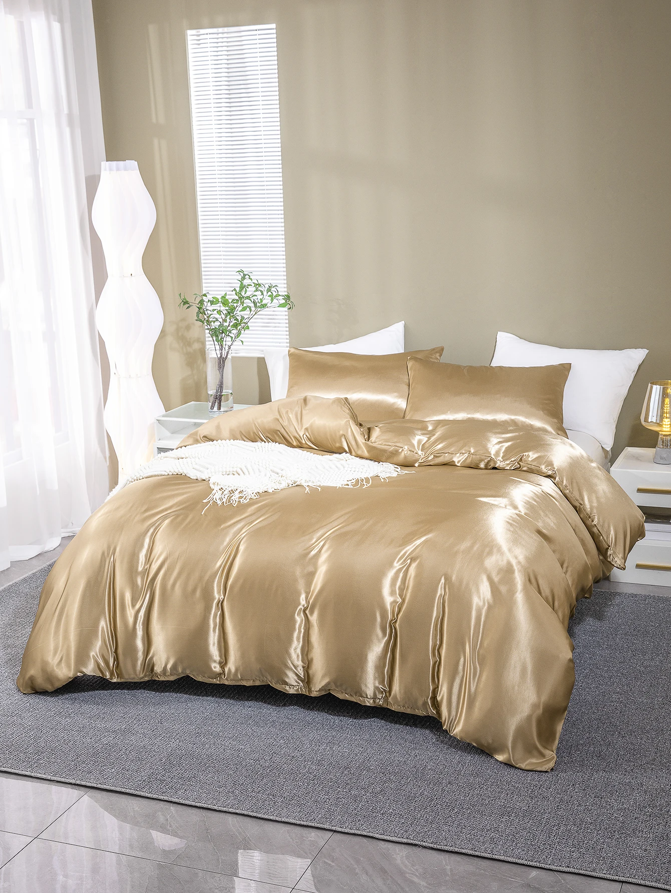 Satin Silky  Bedding Set Solid Satin Duvet Cover Luxury Shiny Bedding Set  Super Soft Reversible Quilt Cover with Zipper Closure