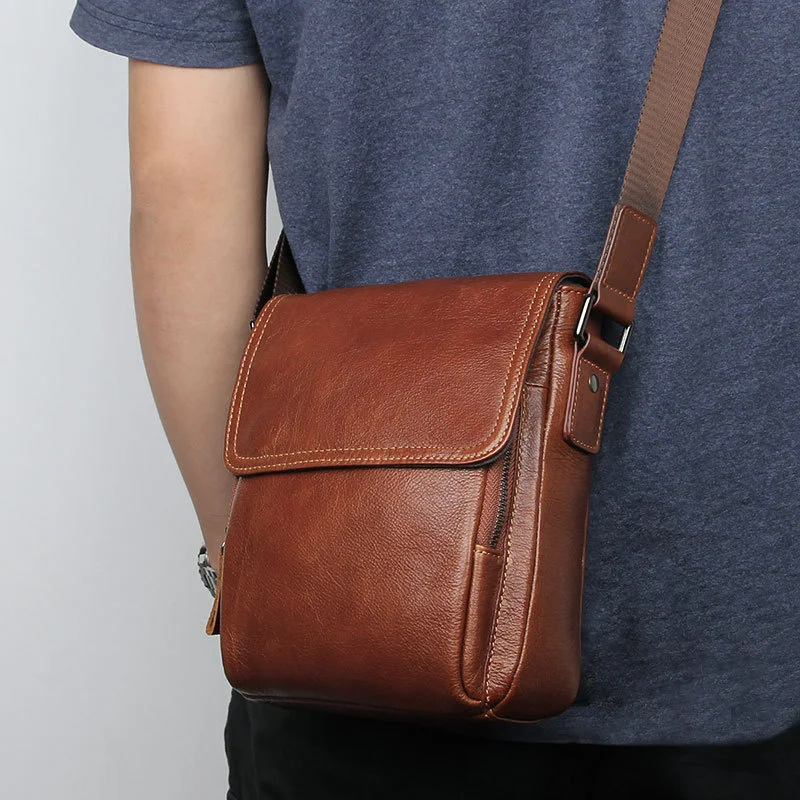 

Genuine Leather shoulder Bags Men Crossbody Bag Designer Natural cowhide Shoulder Vintage Small Flap Pocket Handbag