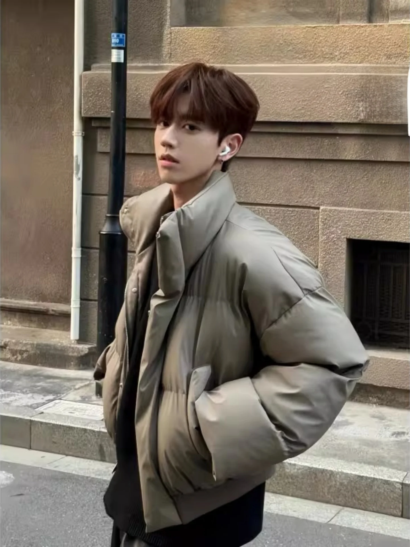 

Мужская зимняя куртка в американском ретро-стиле: теплая, из искусственной кожи, с хлопковым утеплителем, на молнии, с длинными рукавами, модная