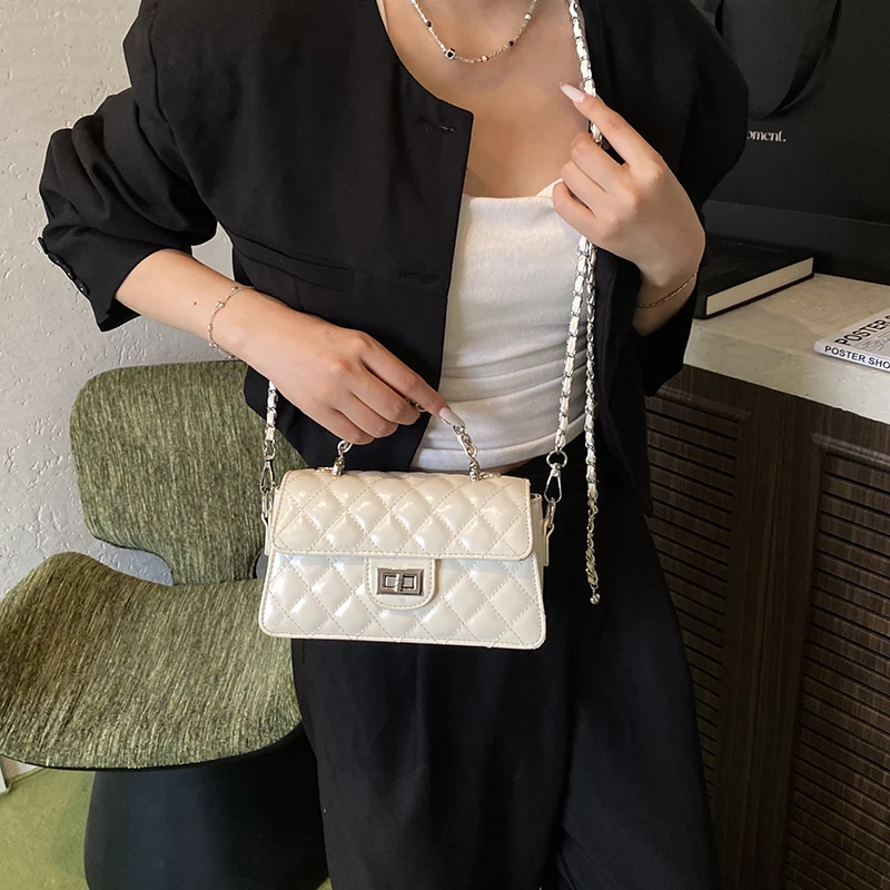 Classic Designer Diaper Bag For Women Elegant Crossbody Handbag Luxury Minimalist Vintage Large Capacity Leather Tote Bag