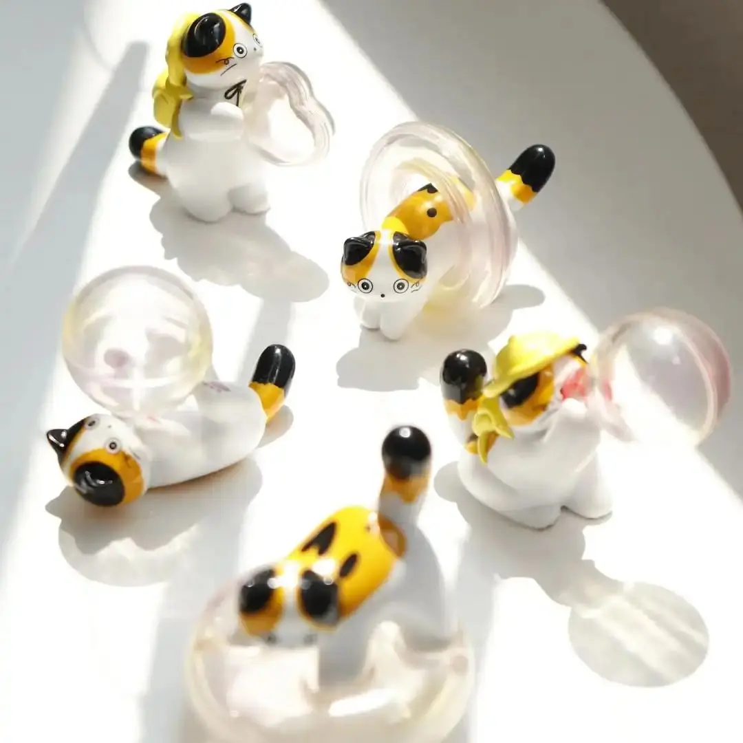 In Stock Qualia capsule toys Neko hachi calico Cat and Soap Bubble Mascot Figure naughty kitten bathing heart ornament gasha