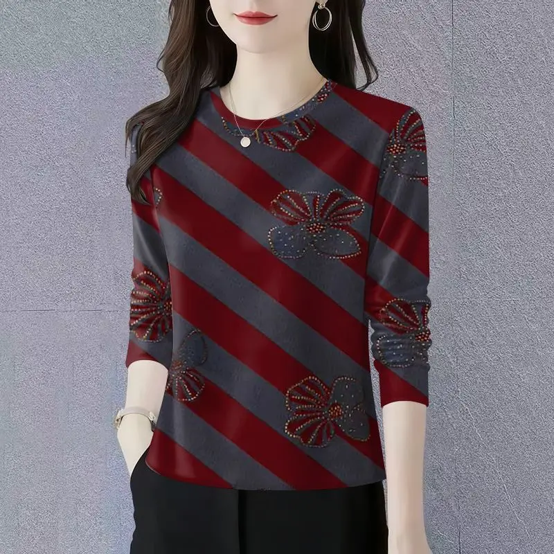 Round Neck T-shirt Ladies 2026 New Spring Autumn Coat Women Fashion Print Pack Plus Size Covered Belly Western Style Tops