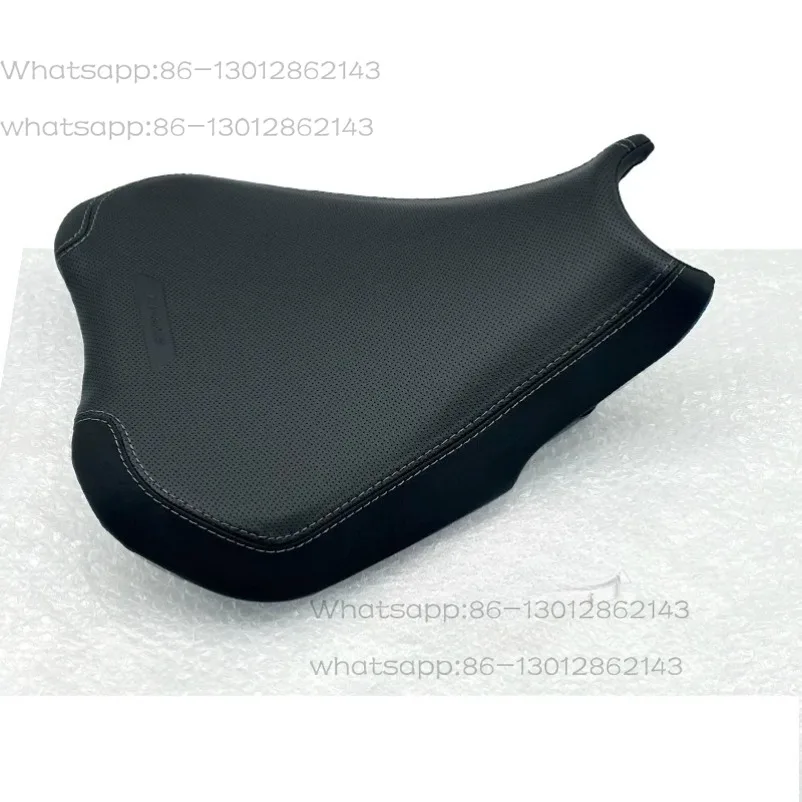 675SR 675SR-R 675SS - Motorcycle driver and passenger front and rear seat groups, rear seat cushions 650-10, front seat cushions