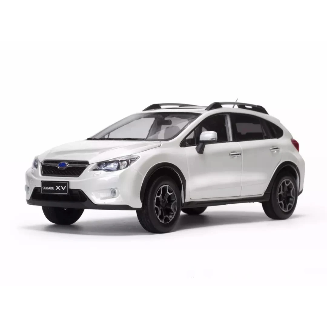 In Stock 1:18 Scale 2014 Subaru XV Alloy Car Model Collection Ornament Souvenir Die Casting  Gifts Adult Toys