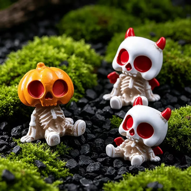 6PCS New Halloween Horror Resin desktop Ornament, mini Resin micro Landscape, Car Mounted Potted Plant for Landscaping
