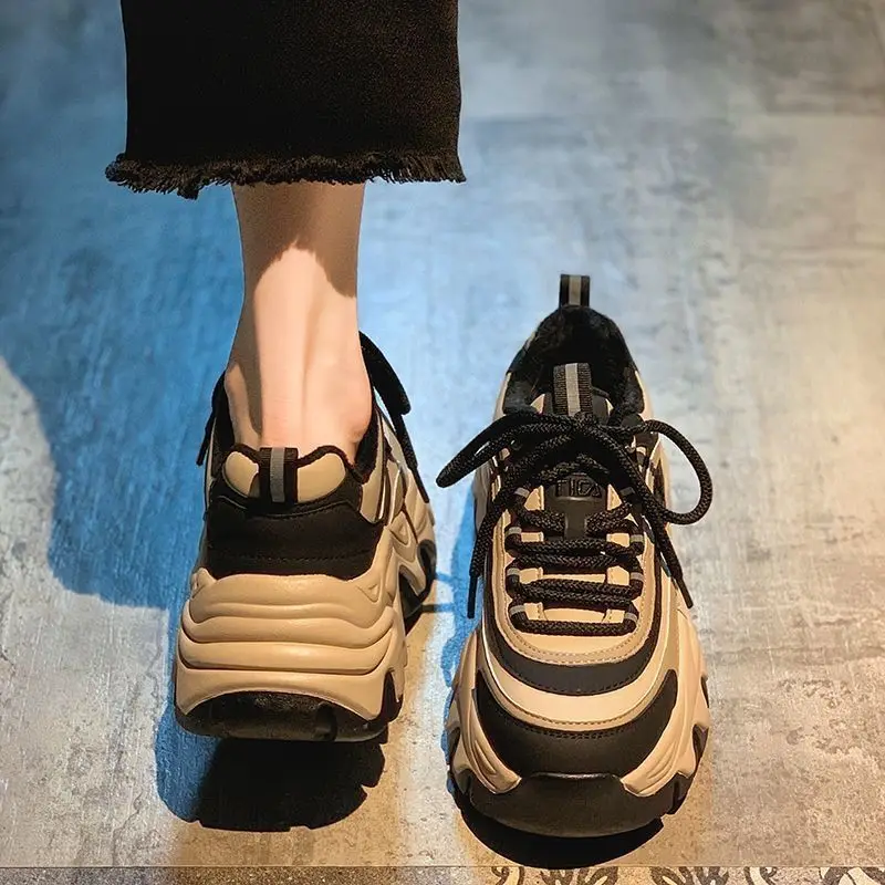 

2025 New Women's Chunky Sneakers Spring Fall​ Ins Style Thick Sole Versatile Casual Shoes