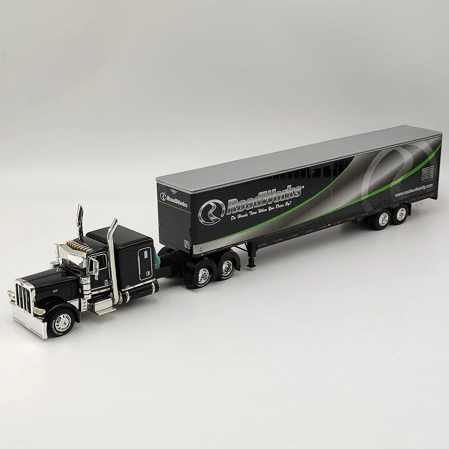 

Diecast DCP 1/64 Scale Prterbilt 389 Roadworks Alloy Container Truck Model Collectible Toy Gift Souvenir Display Ornament