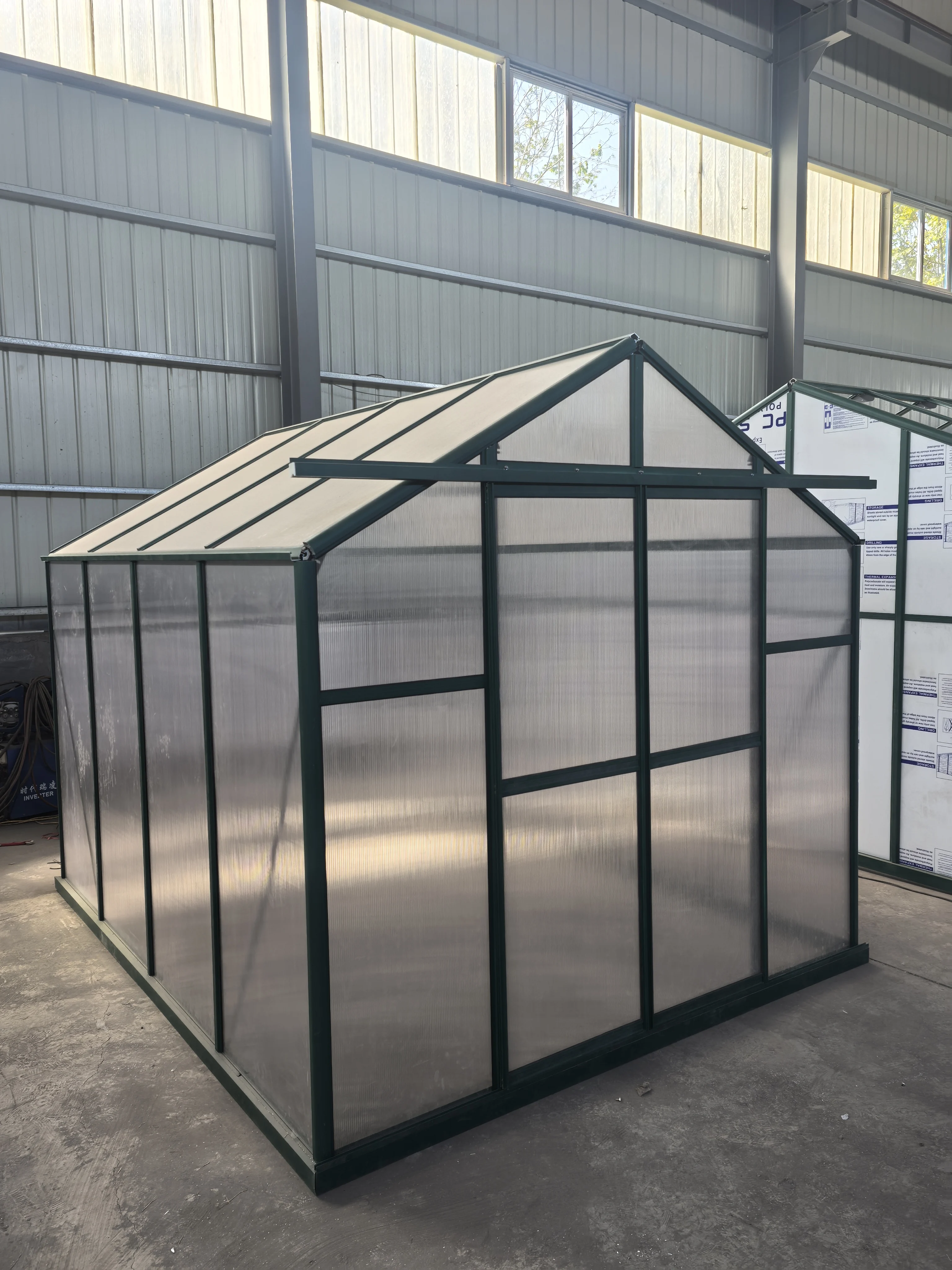 All-Weather 6x8ft 2x2.5m Polycarbonate Greenhouse Expandable Metal Frame For Home Urban Backyard Hydroponic